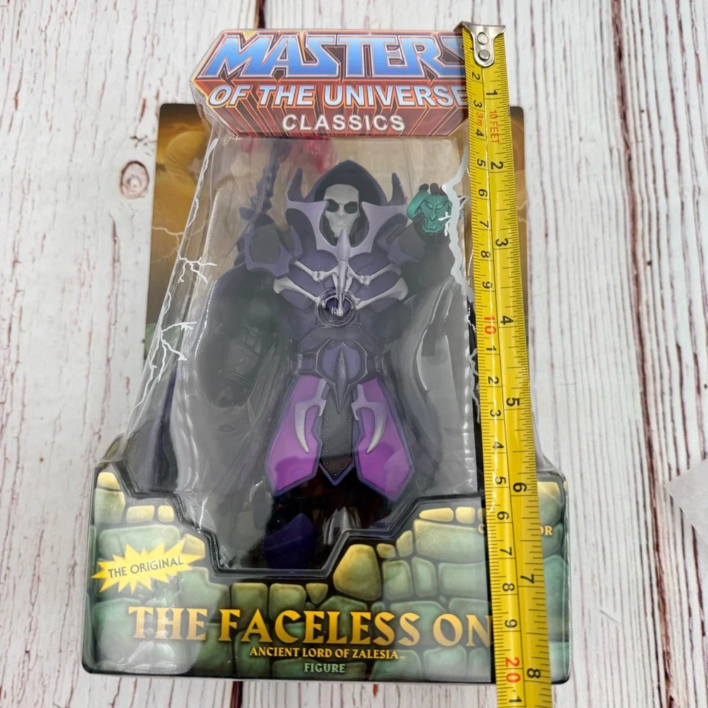 Mattel Masters of the Universe Classics The Faceless One Figure T5796‎ 2010